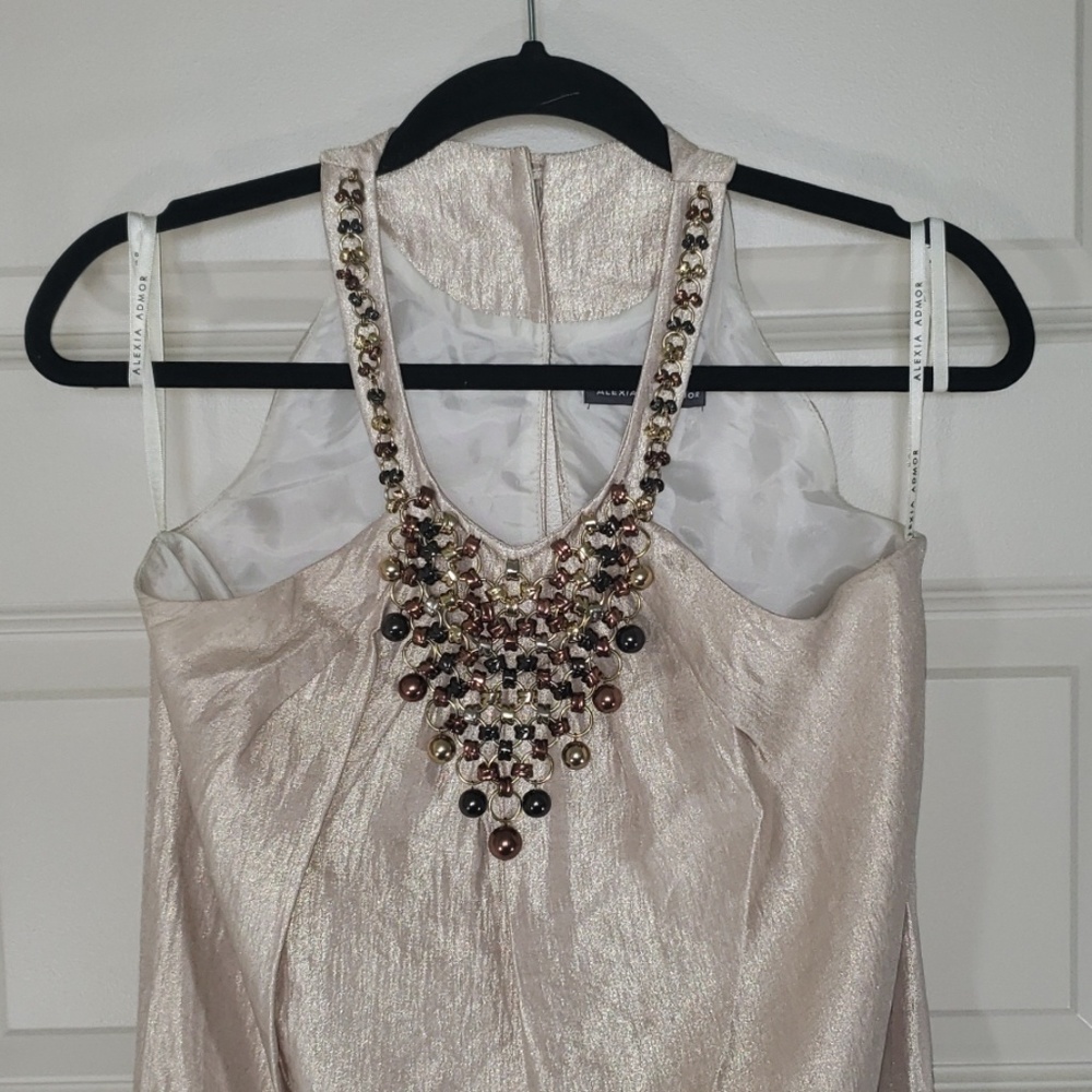 Stunning champagne dress, unique neckline, pockets